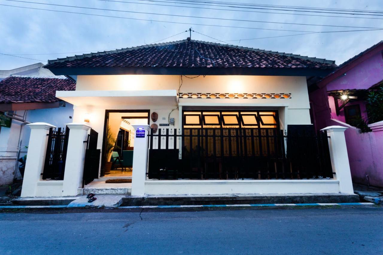 Good Feeling Hostel Banyuwangi  Ngoại thất bức ảnh